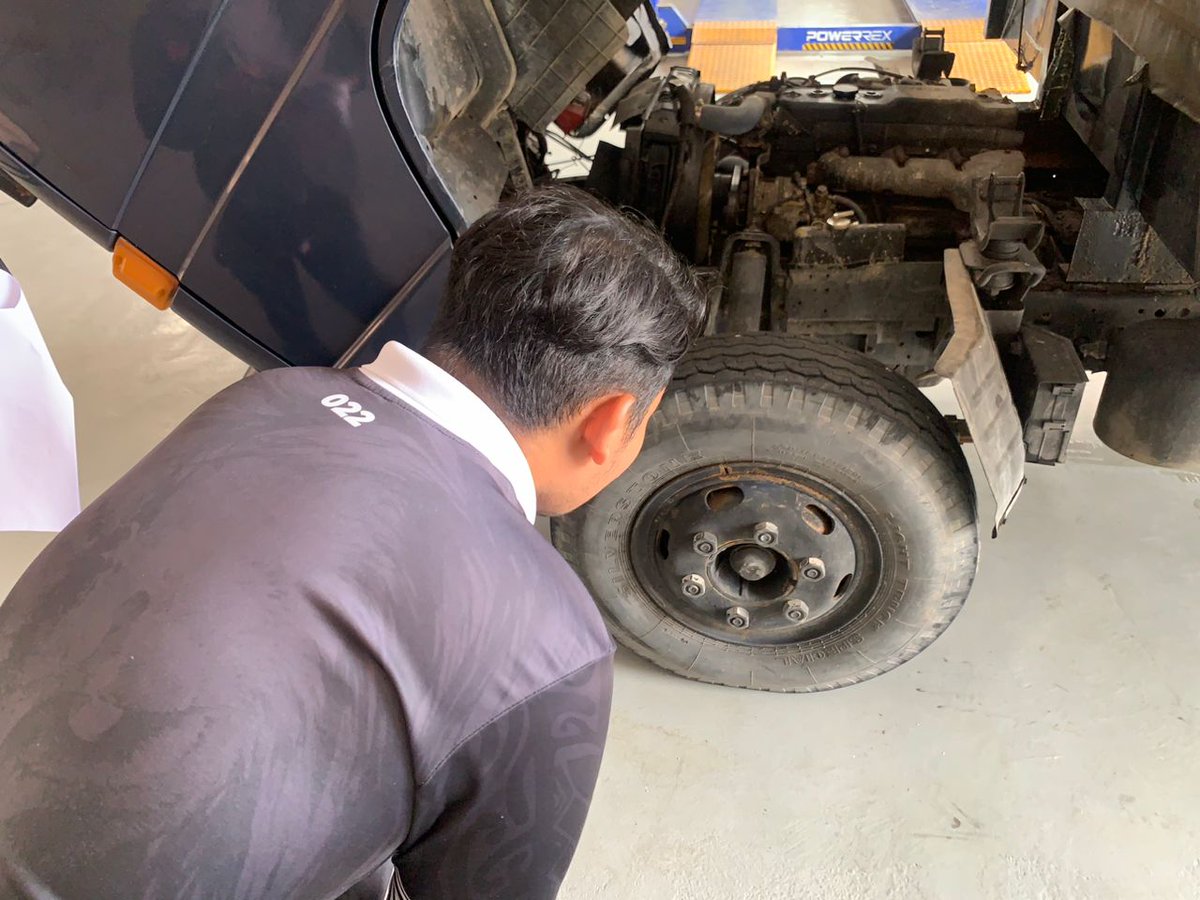 danialjkrckm's tweet photo. ISNIN : 22/5/2023
- Kerja-kerja pemeriksaan kenderaan berkaitan penyaman udara, signal dan servis berkala bersama Encik Helmi
- Pemeriksaan kenderaan dari Jabatan Perikanan mengenai masalah penyaman udara yg tidak berfungsi
@EnCiK_JM1
@JKRCKMKedah
#internfebjun2023
#ckmkedah https://t.co/aY6VI1qsKi