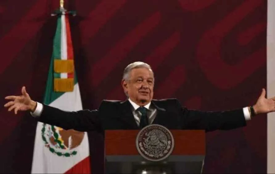 mexnewz's tweet photo. #AMLO promete visas temporales de trabajo para #MigrantesCentroamericanos | #Nacional #Internacional #Migrantes #VisaTemporal https://t.co/zgLFJ4hxsn https://t.co/8sHbVZdysC