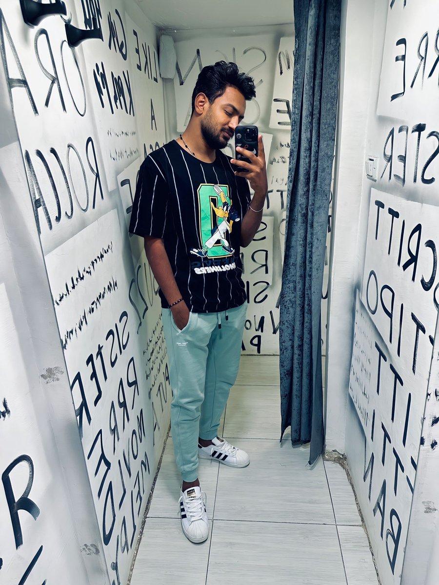 saaeidseso1911's tweet photo. 🫰🏾 https://t.co/2K9tyOib7W