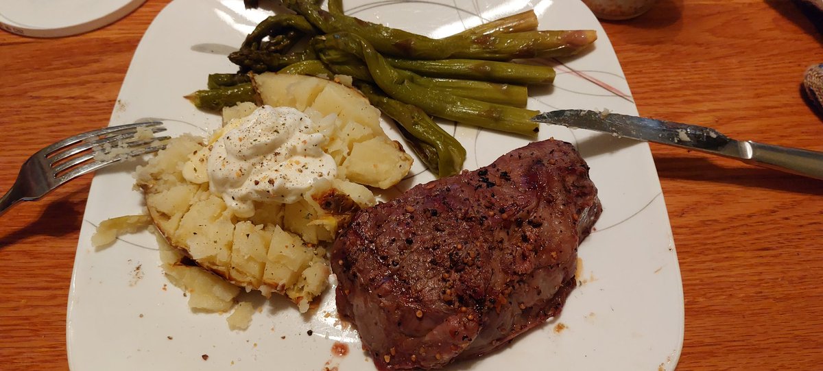 BirnamPork's tweet image. Everyone needs a @Campbellgrain in their life. This is what I came home to!
#notupfordebate