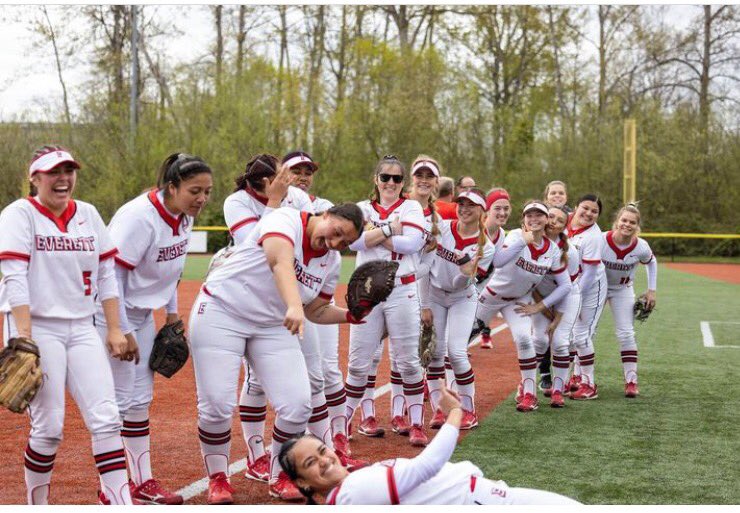 fpcatch4's tweet image. 1/2: Huge Shout out to an incredible team! You have battled COVID, shortened seasons, and schedule changes. You’ve won back to back North division titles while posting the highest GPA of any team at EVCC. You’ve earned 2 top 5 NWAC Championship finishes.