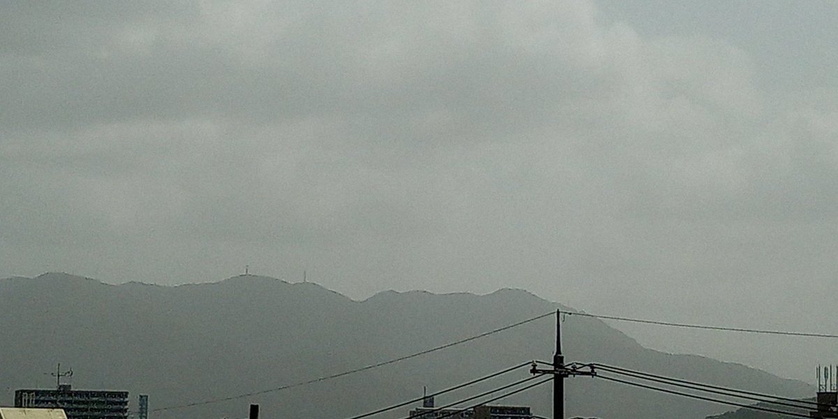 hibitbot's tweet image. #広島　#黄砂　#PM
霧かと思いましたわ。