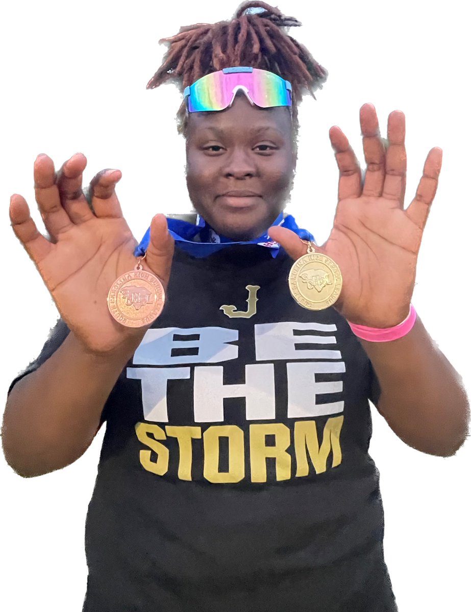 Bardon is Golden for the Flashes in Discus! Medaled in the Shot. Let’s Go Flashes!