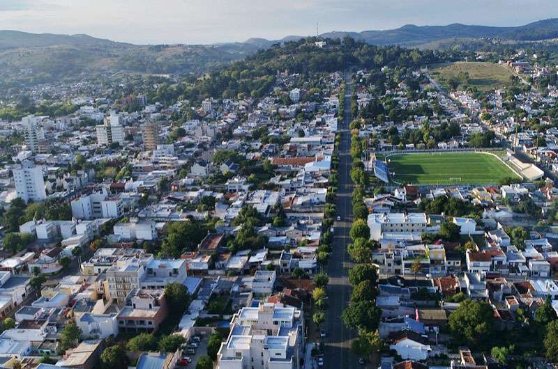 maria_condino's tweet photo. Luis Galeazzi: “Tandil tiene los mejores indicadores sociales y económicos de toda la provincia de Buenos Aires” https://t.co/Qa7QCugsLF https://t.co/9IRpU8bHaD