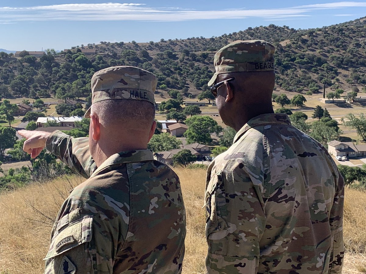 Beags_Beagle's tweet image. Total appreciation to our Intel Community 🏆 Thanks to @ArmyIntelCG  and ICOE for a great visit. “Edge of the Frontier”!! #redpen