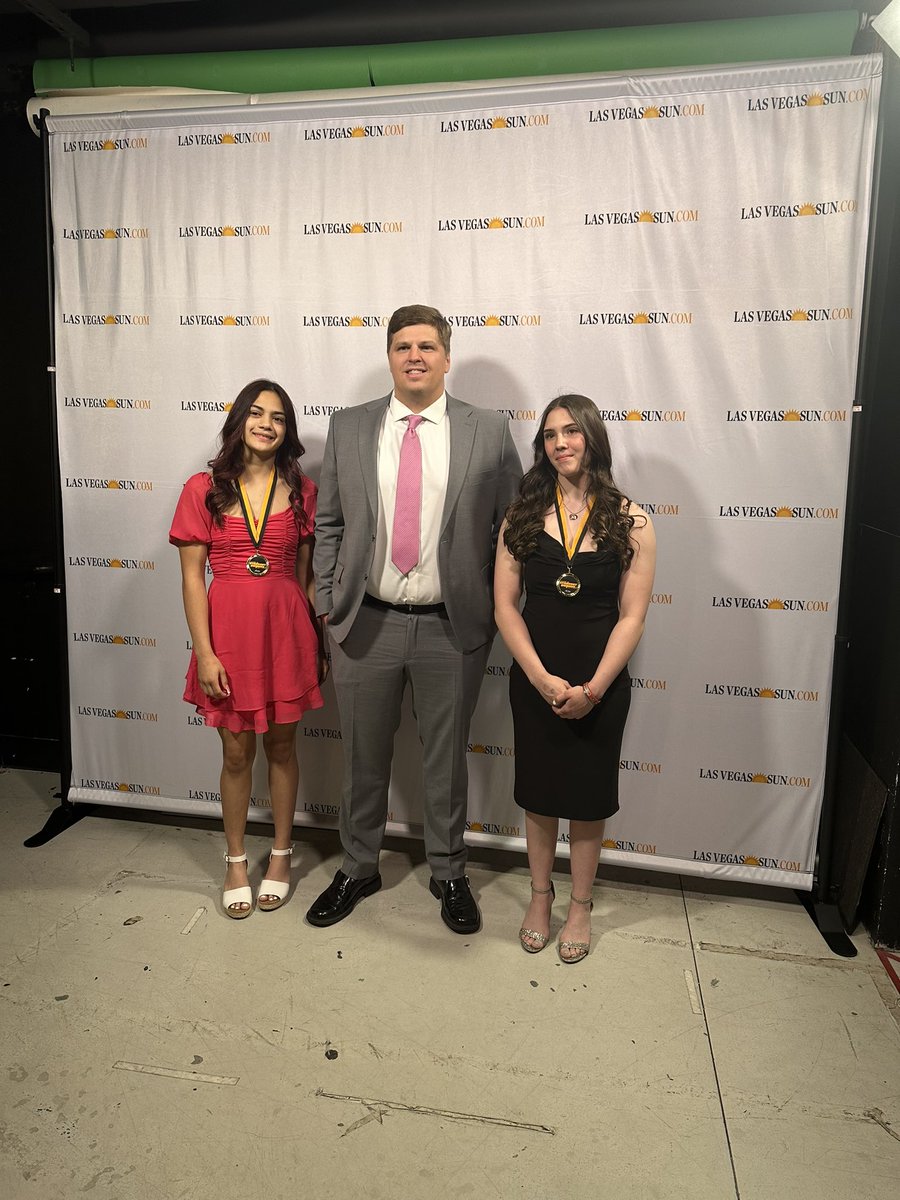 LasVegasSun's tweet photo. We loved talking to some of our finalists, Emma Albanese and Juliana Alejandro! #SunStandout. 

@southpointlv @goldenknights @hsknights @knighthawksifl @findlaytoyota @raiders
@nevadagoldmines @liuna @lincolndynamic @aviatorslv @raisingcanes @ufc @lvaces https://t.co/aUe3pCVkDy