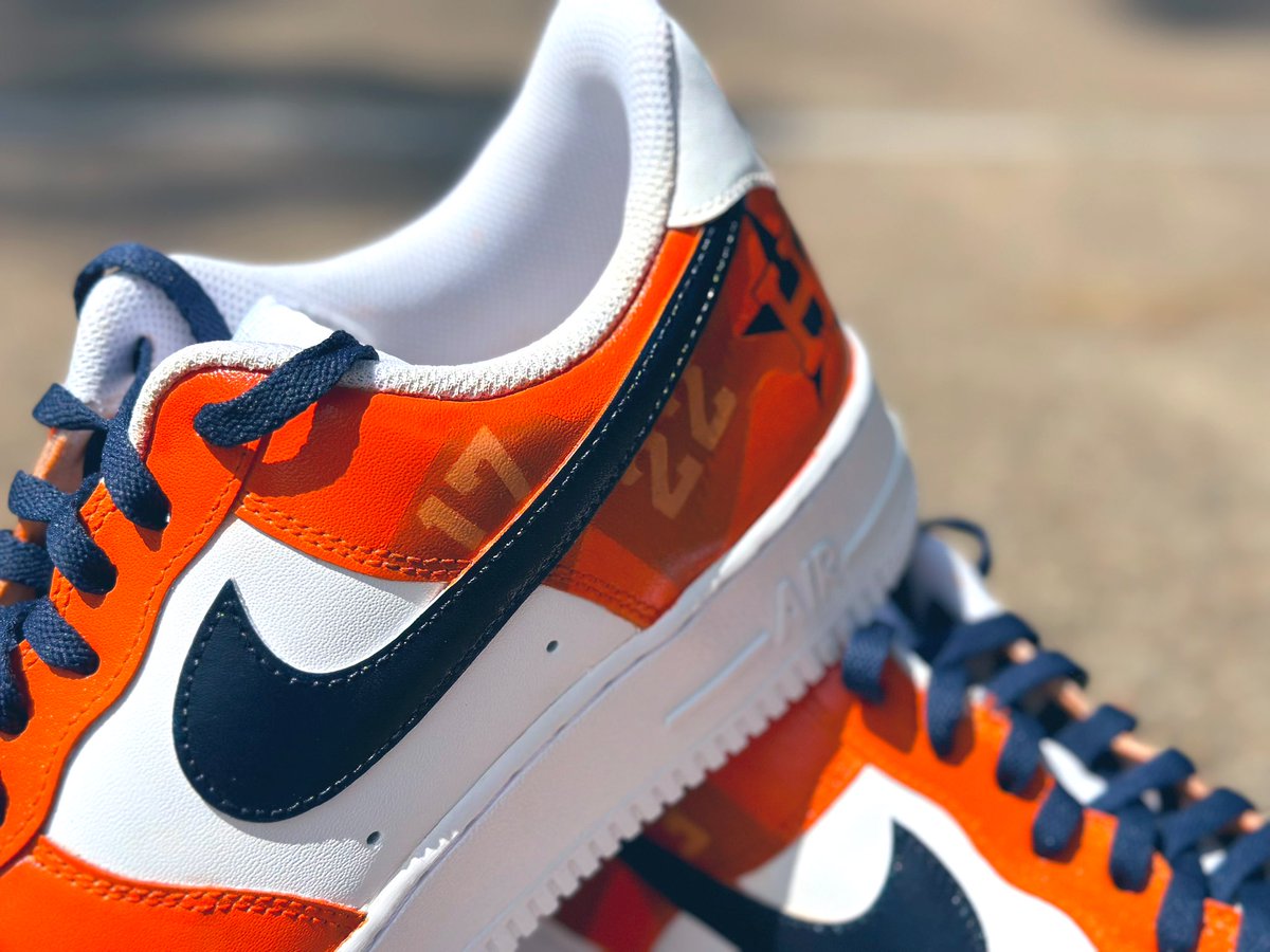 Cameron_W11's tweet photo. “WE WANT HOUSTON” 🗣️

2x Champ Houston Astros custom shoes 

Hit up ya boy for your own pair of custom kicks https://t.co/f6lD6R4VSJ