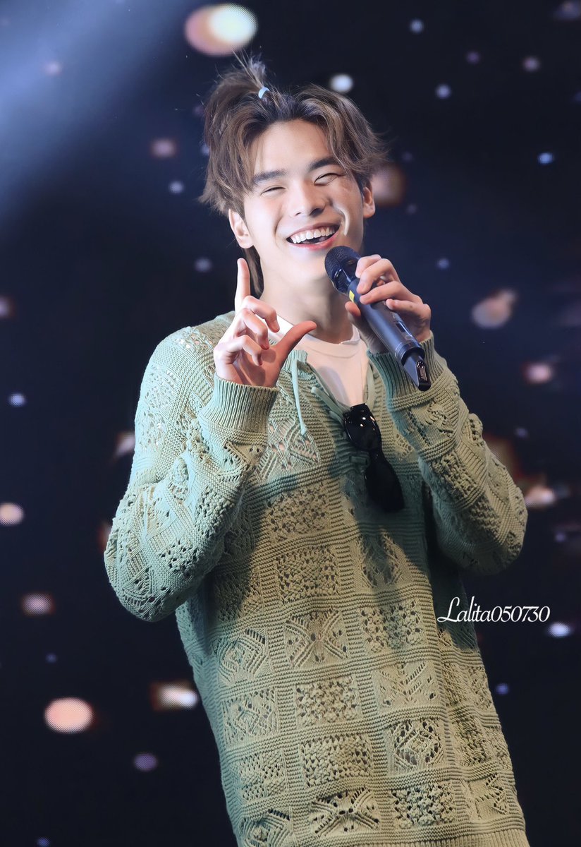 Nu_NaNNNNN's tweet photo. ฉันรักเธอที่สุด ฉันรักเธอที่สุด ฉันรักเธอที่สุด
ที่สุด ที่สุด ที่สุดเลย ❤️❤️❤️🐼

🐼We Will Walk Together With Ping
#600KTogetherWithPing https://t.co/UkYPW4PvOp