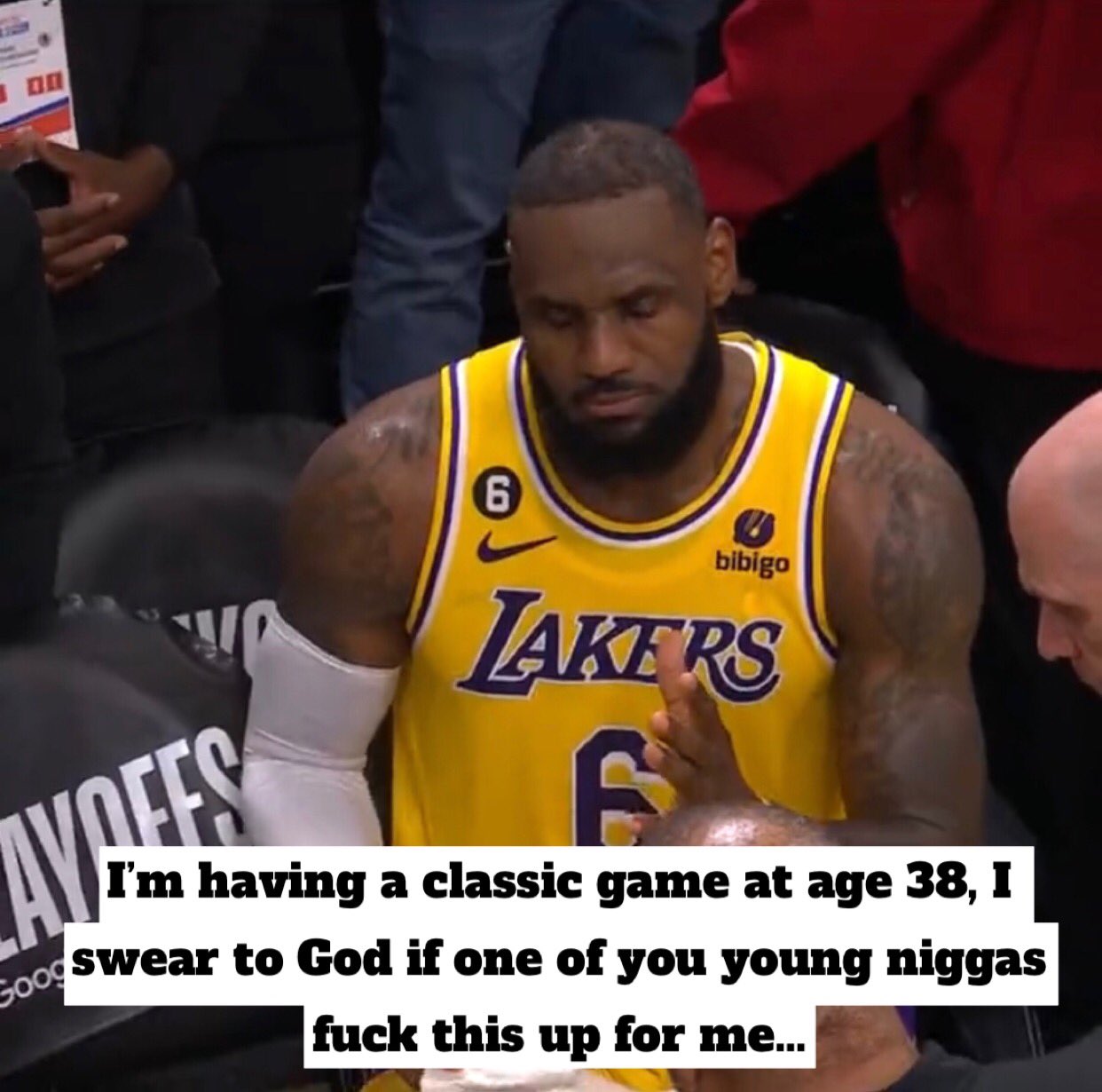 рќђљрќђ рќђ рќђљрќђірќђљрќђ рќђў On Twitter Lakers Lebron In The Huddle Https T Co