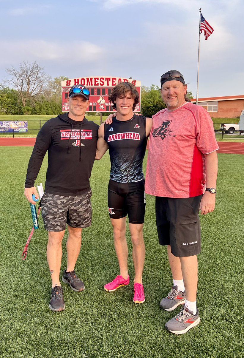 CoachHerriot's tweet photo. What a night for @LoganHicks59 14.44 in the 110HH into a head wind followed by what may have been the fastest 300INT time in state history at 37.29 and then he took the 4x4 from 4th to 1st with a 47.5 split after a crash nearly took us out of the race 😳 https://t.co/56f9OLFsW4