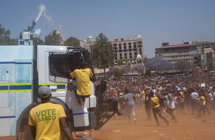 Am_Blujay's tweet photo. You had to be there ... TUT students are built different https://t.co/Cvl4cTaymi