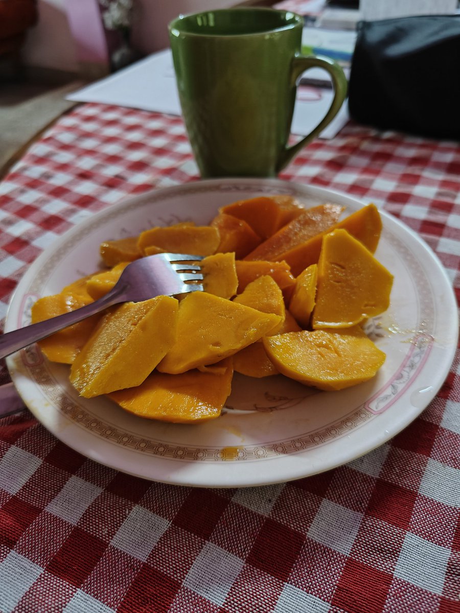 The best part of summers... ❤️

#MangoSeason 
#KingofFruits