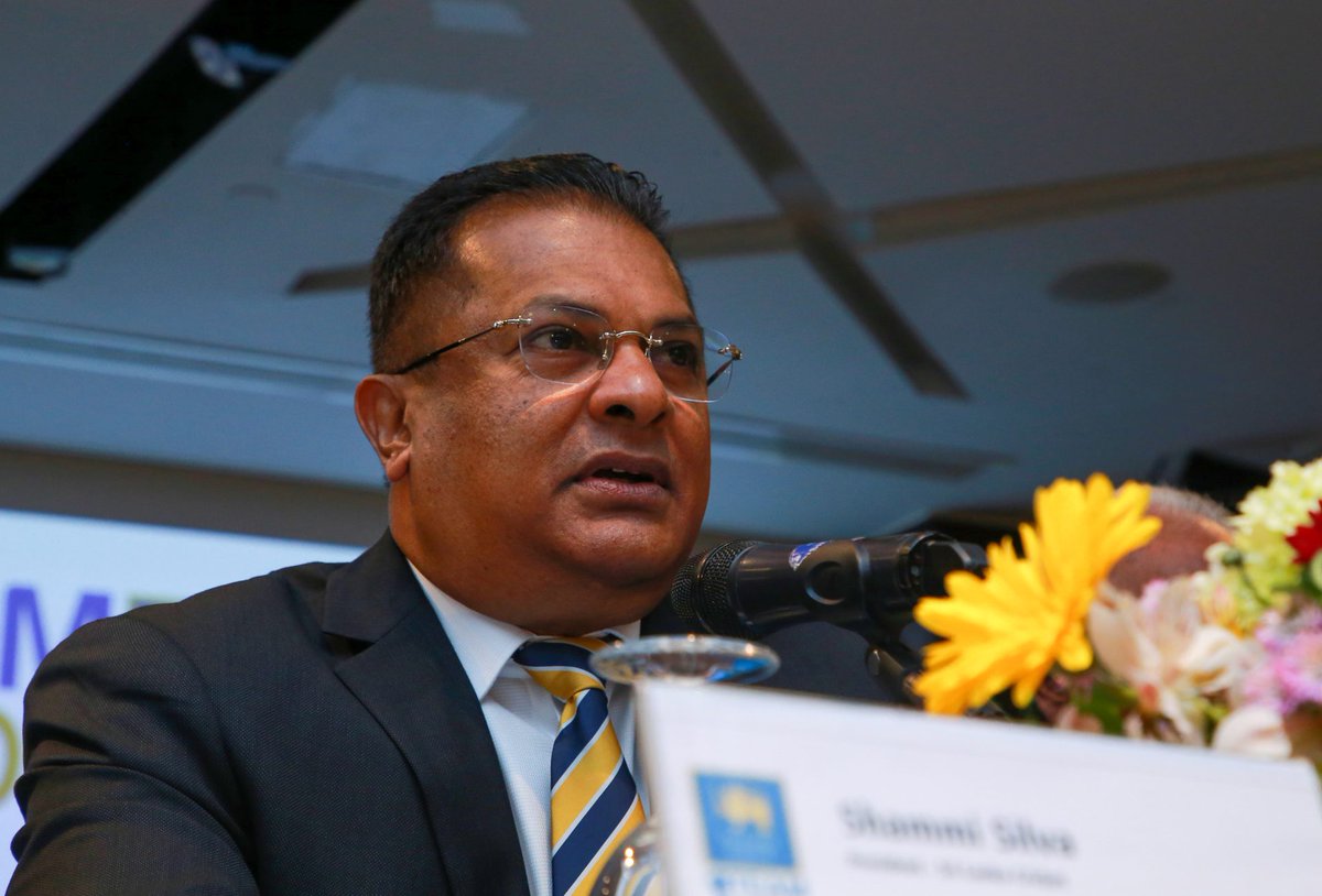 Shammi Silva takes over SLC Presidentship.

For more info: cutt.ly/kwqa5T1f

#LK #SriLankaCricket #ShammiSilva #newpresident #3rdTerm #srilankacricketboard #AcceptanceofWork #SportsNews #buzzersports