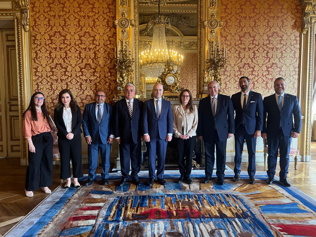 خلال اللقاء مع مديرة دائرة شمال أفريقيا والشرق الأوسط في وزارة أوروبا والشؤون الخارجية الفرنسية آن غيغان في إطار استكمال المبادرة التي أطلقتها في ستوكهولم وبلجيكا وواشنطن لمناقشة الحلول الممكنة للأزمات الراهنة التي يعاني منها لبنان وخصوصًا على الصعيد الاقتصادي والمالي في ظل غياب