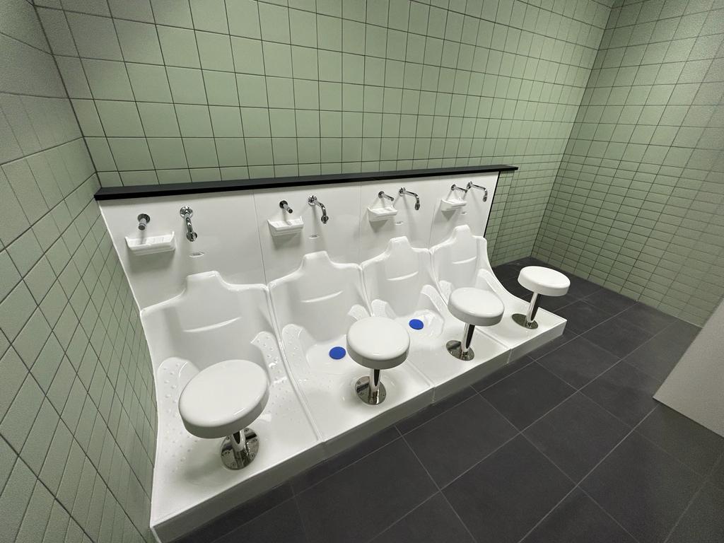 Cre8Joinery's tweet image. Our full turnkey division WeIntegr8 specialises in delivering complete fit-out packages across multiple trades and sectors to give contractors an effective single-source solution. ow.ly/iiSX50Otc85 

#LSE #Weintegr8 #fullturnkeysolution #joinery #washroomdesign