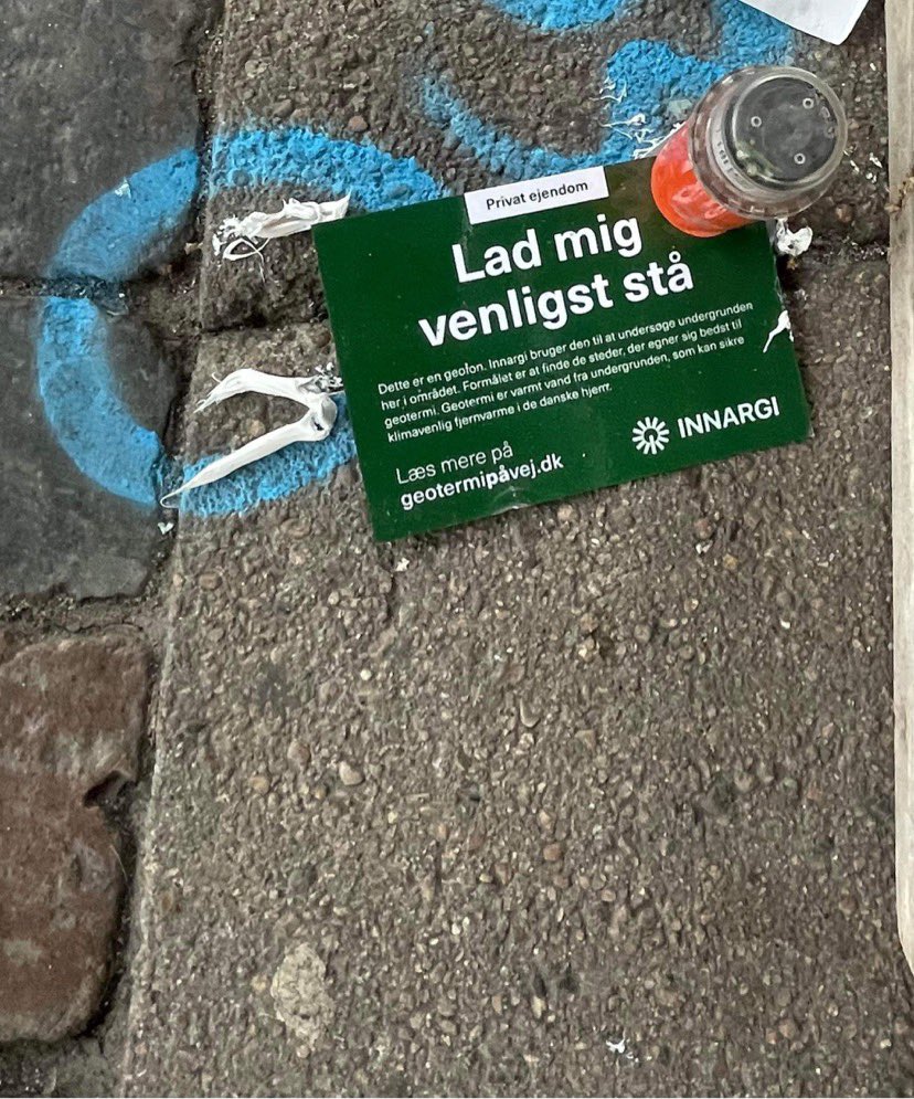 KatrineFugl's tweet photo. Verdens bedste opfølgning på “hvad f. Er det der står der?!” 🤩😍 spottet i @koebenhavner 👏👏👏 #dkgreen #dkenergi https://t.co/4CQouLCxEd