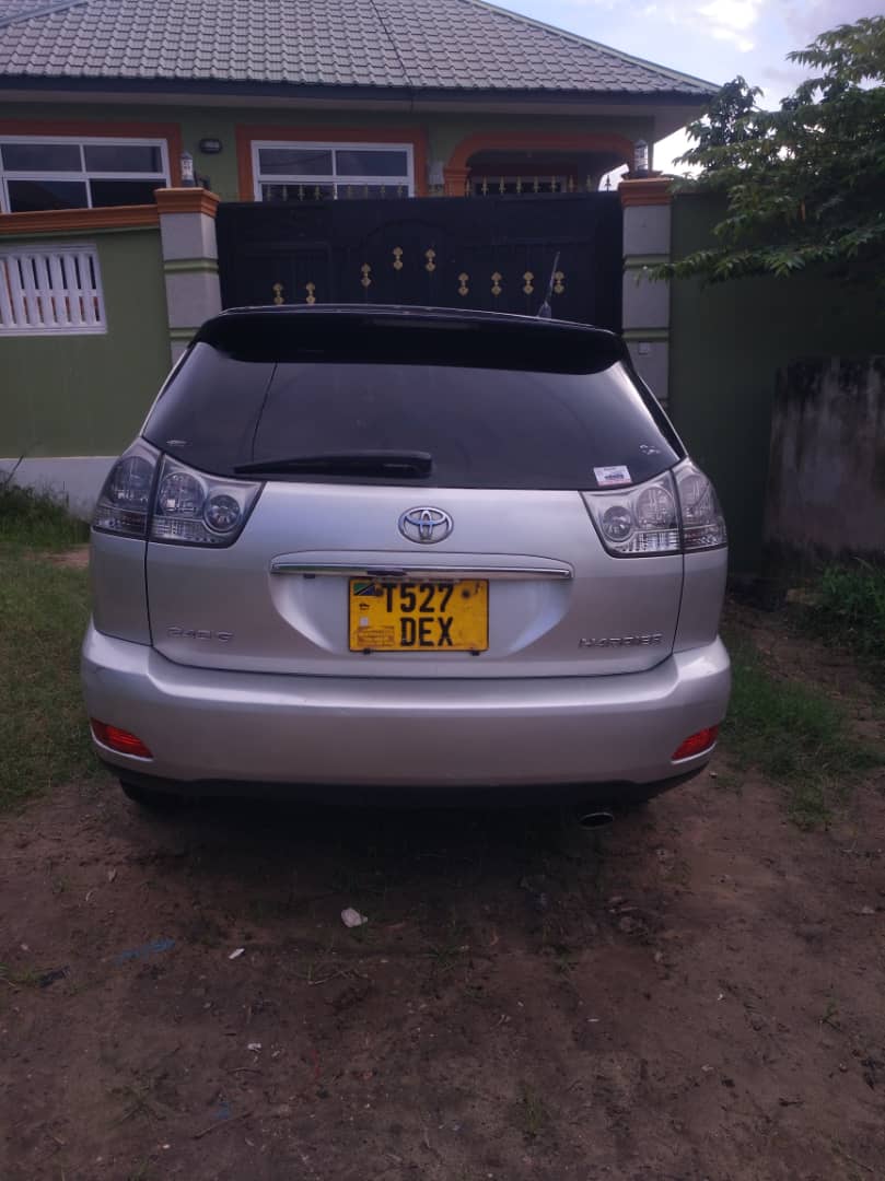 magari_kitonga's tweet photo. LEXUS HARRIER

YOM;2006

CC;2400

ENGINE; 2AZ

CAPACITY; 5 SEATS

PRICE; 15.8 M

LOCATION KINONDONI STUDIO

0685792544

#magariusedtz
#Magaribongo
#magaritanzania https://t.co/T3hqMlbW3V