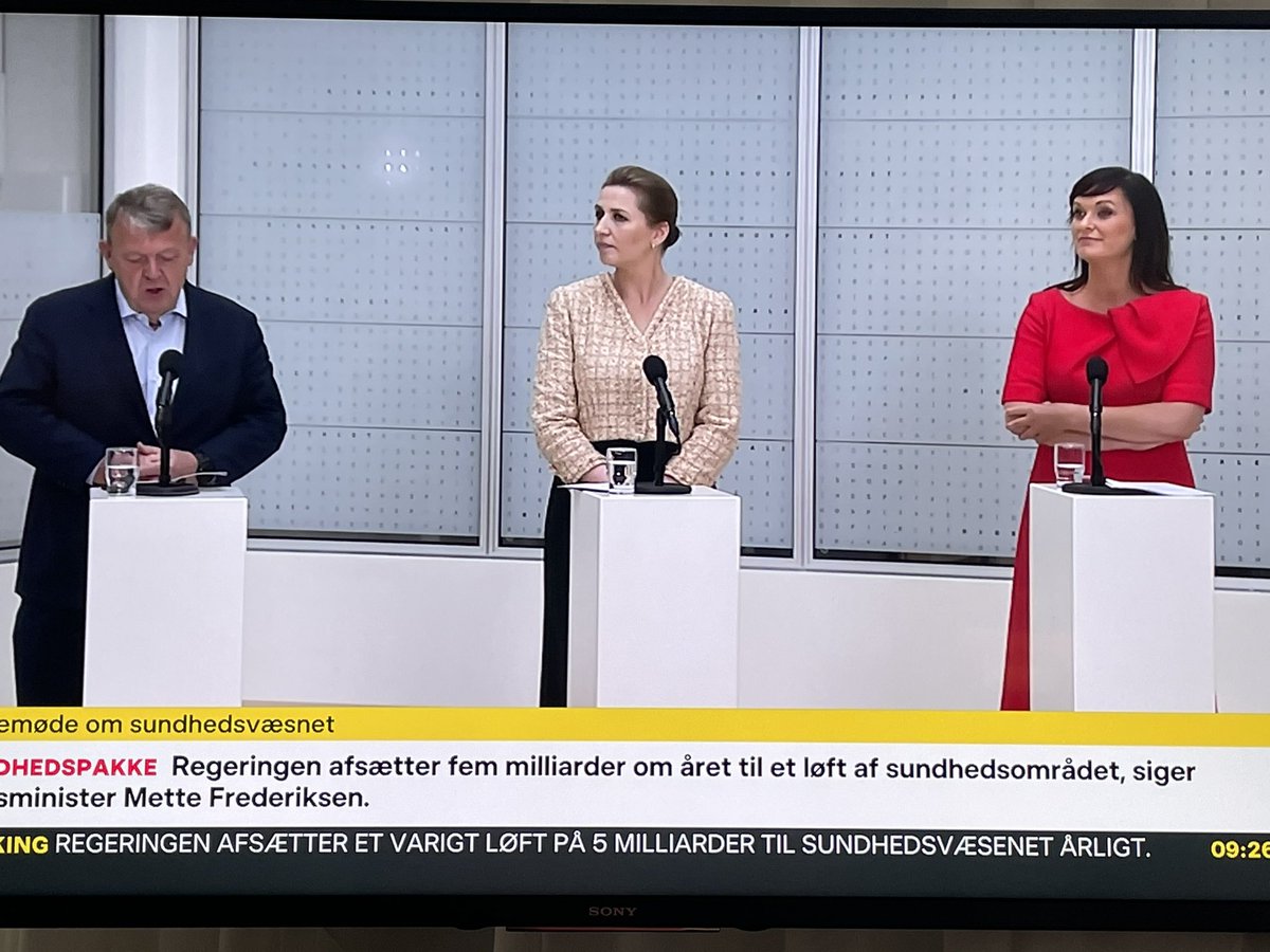 Jesper Fisker (@jesper_fisker) on Twitter photo Tak til <a href="/regeringDK/">Regeringen</a> for at tage udfordringerne på kræftområdet alvorligt med ambitiøse initiativer og finansiering. Det er nødvendigt. Ny sundhedsplan - og kræftplan V - giver fornyet håb til kræftpatienter🙏!
<a href="/sophieloehde/">Sophie Løhde</a> <a href="/larsloekke/">Lars Løkke Rasmussen</a> <a href="/Spolitik/">Socialdemokratiet</a> #sundpol #dkpol Tak til <a href="/regeringDK/">Regeringen</a> for at tage udfordringerne på kræftområdet alvorligt med ambitiøse initiativer og finansiering. Det er nødvendigt. Ny sundhedsplan - og kræftplan V - giver fornyet håb til kræftpatienter🙏!
<a href="/sophieloehde/">Sophie Løhde</a> <a href="/larsloekke/">Lars Løkke Rasmussen</a> <a href="/Spolitik/">Socialdemokratiet</a> #sundpol #dkpol