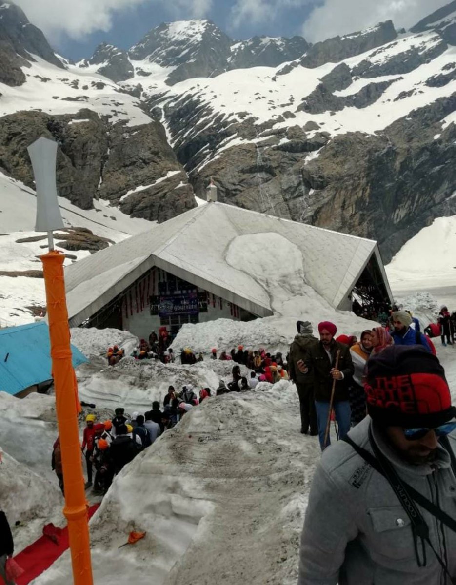 Best place to visit ❣️🙏🏻. 
#HemkuntSahib #Yatra #Uttrakhand  #Himalayas #GuruGobindSinghJi #DashmeshPita #Wmk