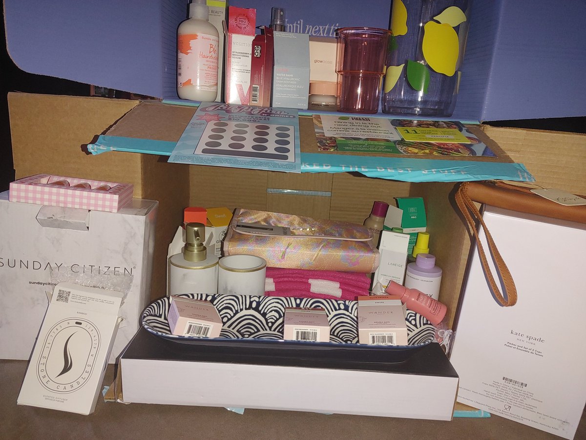 CherylMcneil18's tweet image. @fabfitfun #fabfitfun #FFFGiveaway #fabfitfinds