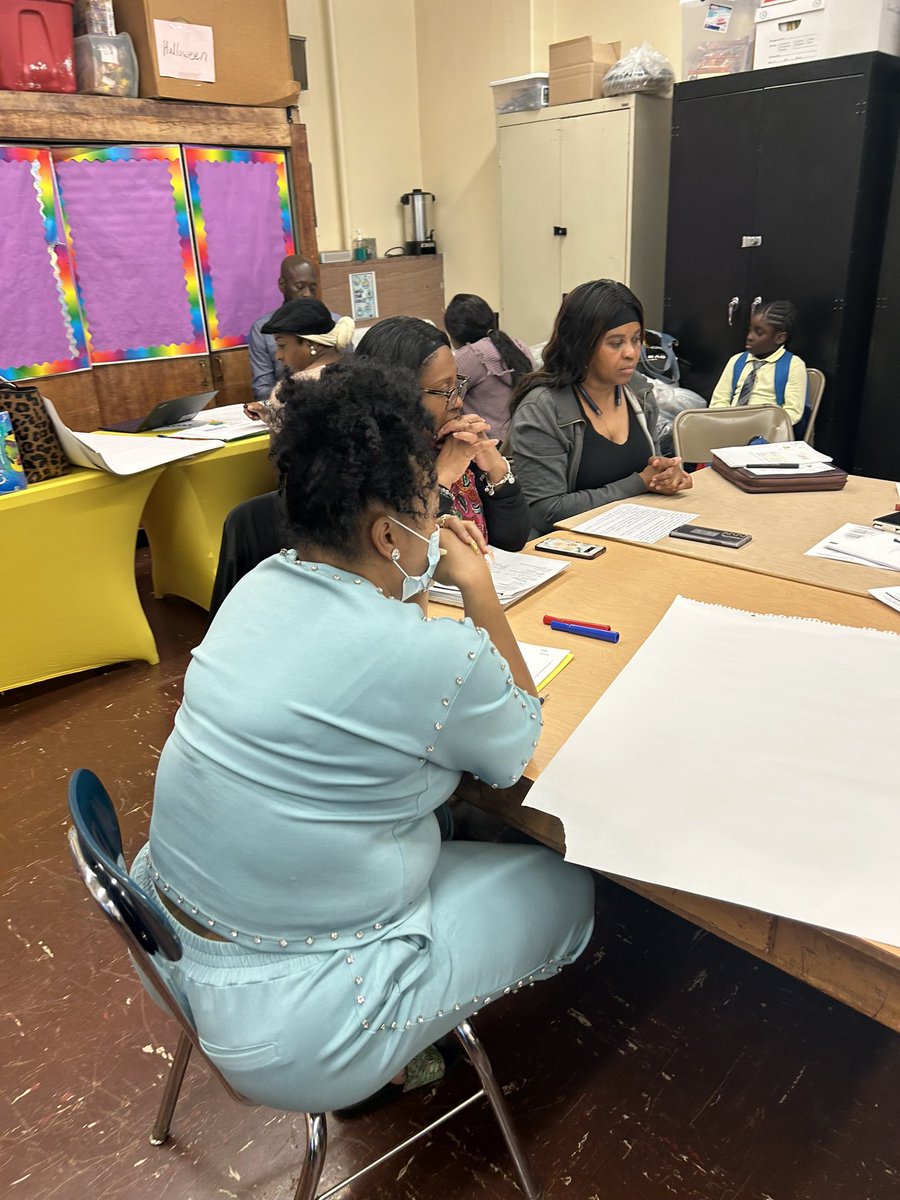 Ps161k's tweet image. Look at the amazing things happening @ps161k. Look at our SLT working on our CEP. #needsassesment #rootcauses @Jmcken2J @SheneanL @DOEChancellor @FollowCSA @BlackCaucusCSA @CSD17NYC @Michael73197456