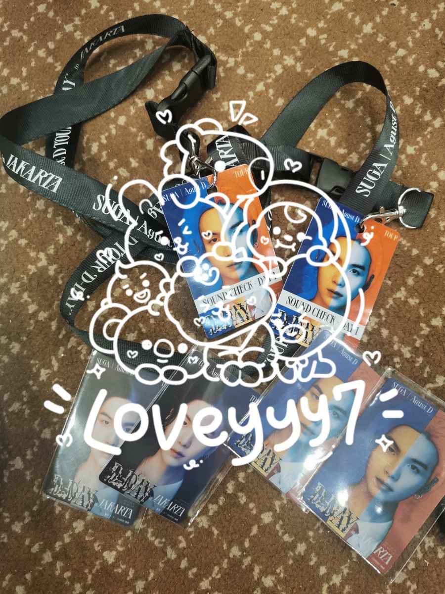 bucinnyoonmin's tweet photo. punten @ime_indonesia lu sekali aja ngga bikin kecewa bisa ngga sih? lanyard sm poca benefit lu bener-bener ngga niat ya buatnya. coba lu berkaca sm lanyard us, poca benefit japan. kecewa parah bayar 4jt lebih dptnya beginian. shibal.

pic ctto https://t.co/xhw5EKrzMp