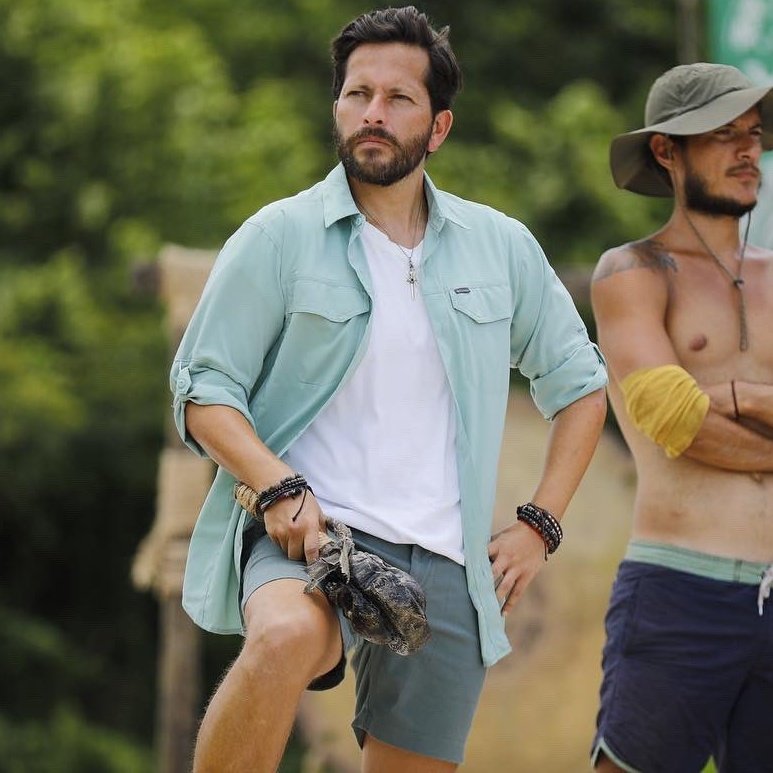 No sé ustedes, pero la neta únicamente estoy volviendo a ver este programa por Warrior

#SurvivorMéxico