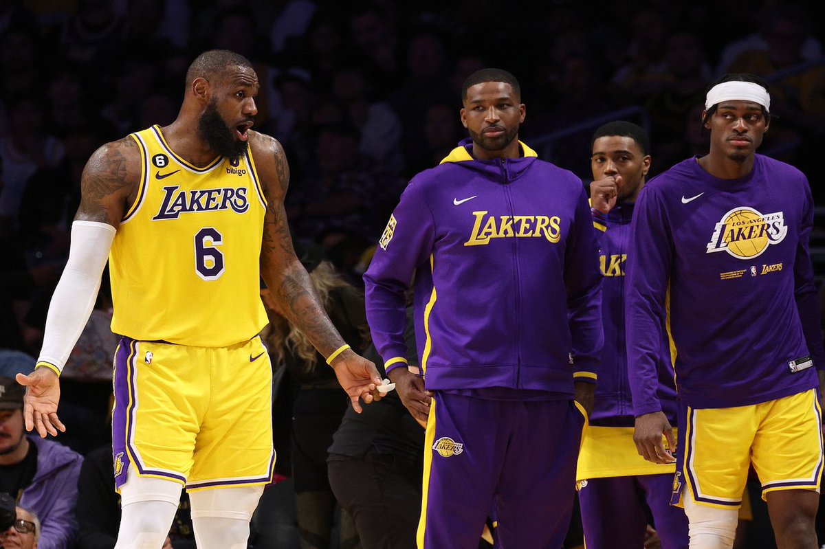 ghSzn_'s tweet photo. Denver sweep The Lakers 🧹 🤣

Denver beat The Clippers in 7 💪

THE DIFFERENCE 🔥 https://t.co/ksXkw5MQJs