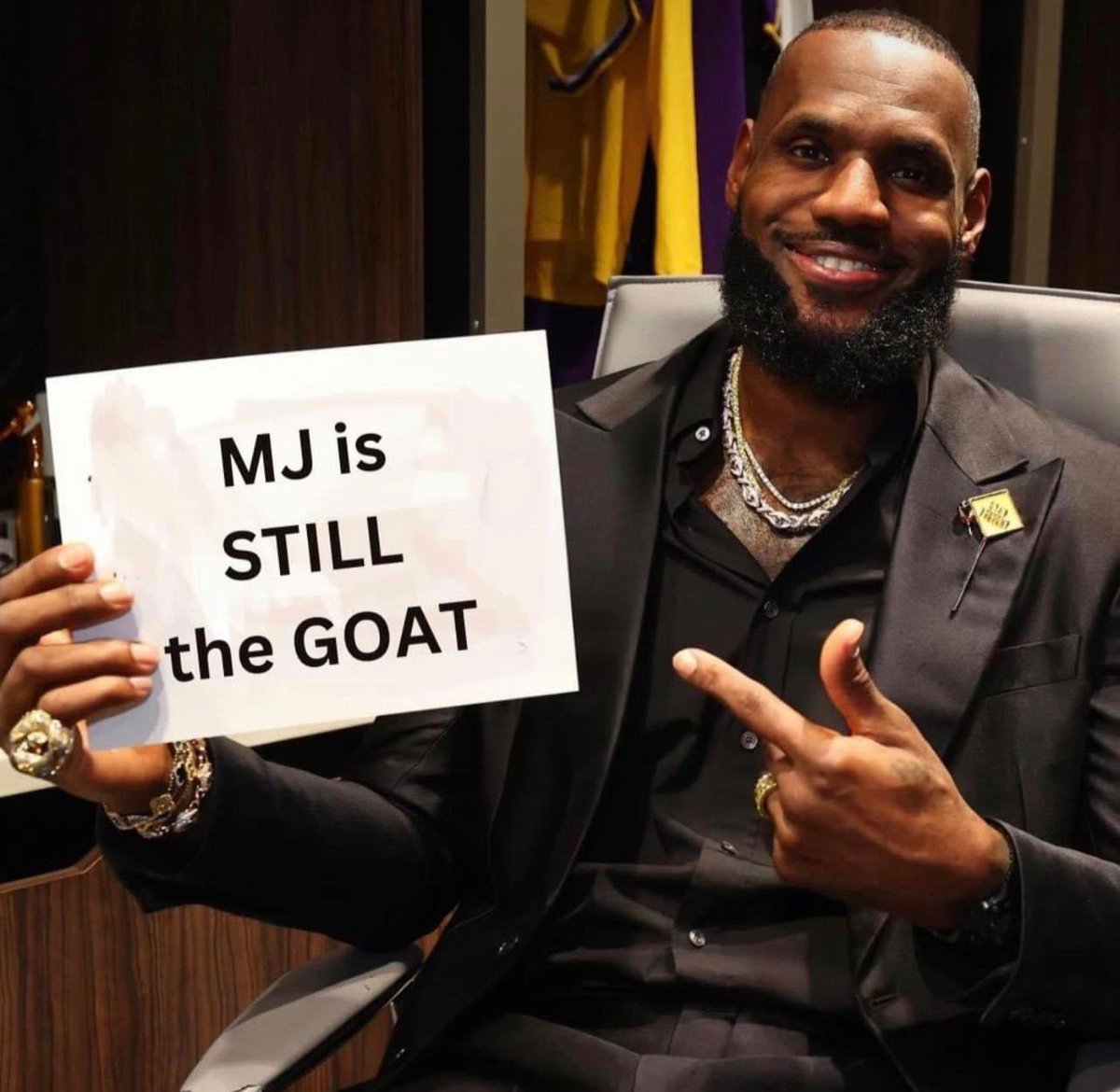 DieHard_Chicago's tweet photo. LeSwept James 💀 https://t.co/fG3h0Ndvhl