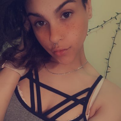 #NewProfilePic https://t.co/DTLSZnZCJV<a href="/tag/newprofilepic"class="tags">#NewProfilePic</a>