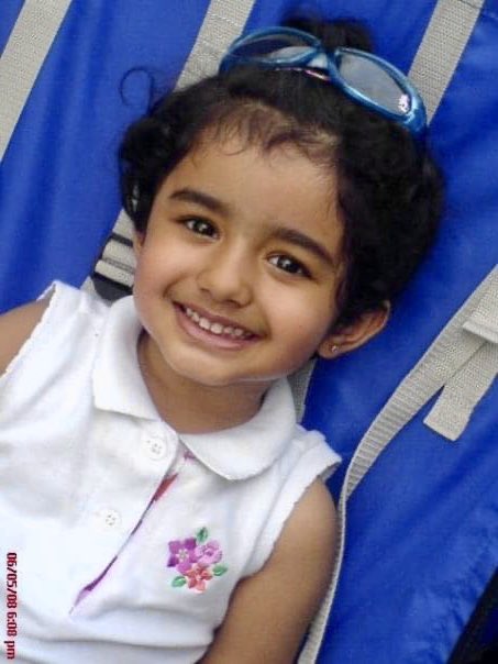 CharuChopra12's tweet image. Can’t believe my baby girl is graduating in a few days!💕 The first grandchild of Rewal and Chopra family!🥰 I am sure her Nanu and Nani are smiling down from heaven and sending her lots of blessings. 
#BlueStreakPride #BuckeyeBound