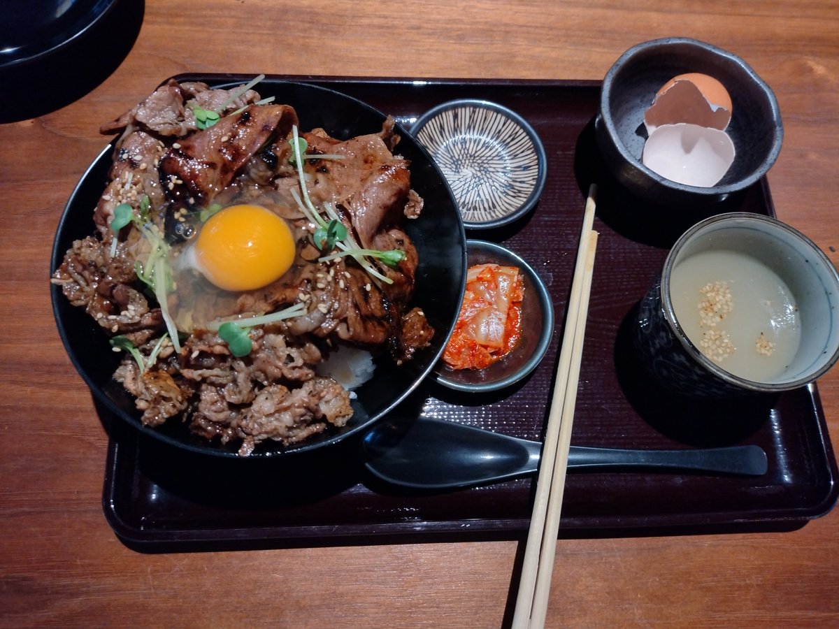 まんまー tweet media