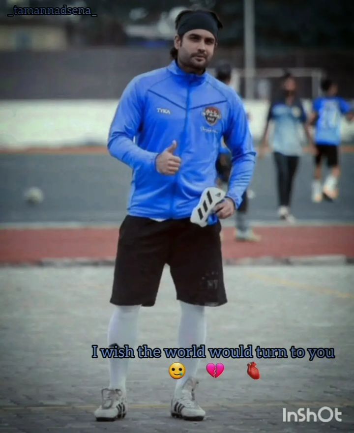 I wish the world would turn to you <a href="/VivianDsena01/">Vivian Dsena</a>

#fotball⚽️ 
#fotbalisti 
#fotballindia 
#fotballismylife⚽️❤️ 
#fotballindian 
#fotballindiansuperleague 
#fotballplayer⚽️ 
#viviandsenaaha
#viviandsena 
#viviandsenaworld