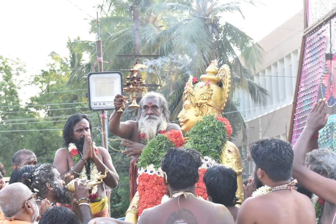 KKSelvakumaroff's tweet photo. பேரரசரை இராஜ முறைப்படி பூஜை செய்து வணங்கினேன்.. https://t.co/W5hDKcAxi4