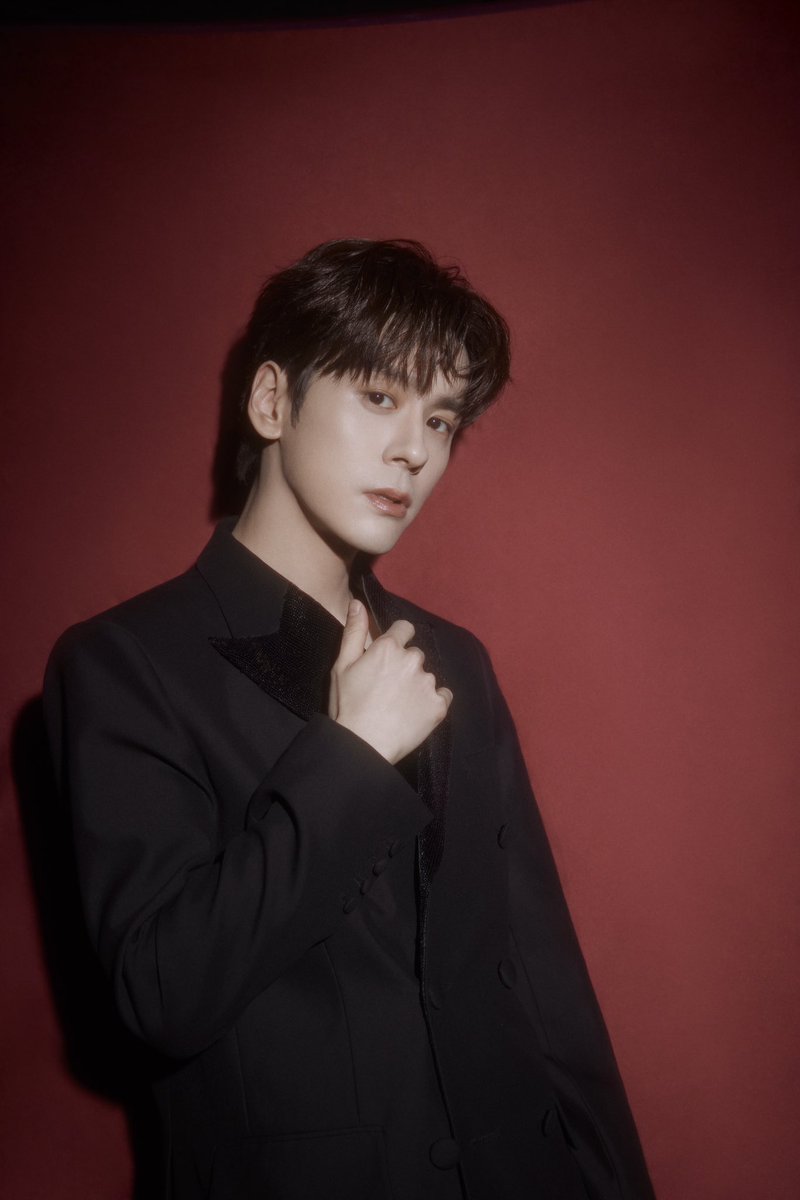 Happy Wei's Day

♦️ 红色是生活中斑斓的色彩。
 🕤时间粒子汇聚在 ▷ Birthday 523 

#魏哲鸣 #魏哲鳴 #WeiZheming #위철명 #เว่ยเจ๋อหมิง #ウェイ・ジャーミン #MilesWei