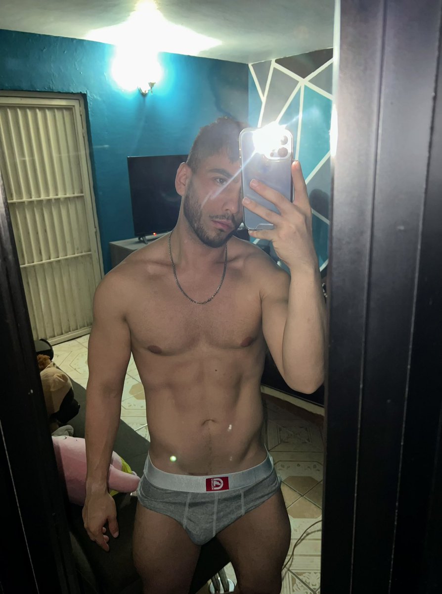 RichardoBTt's tweet photo. Buenas noches 😏 https://t.co/e6RSQNxzqP