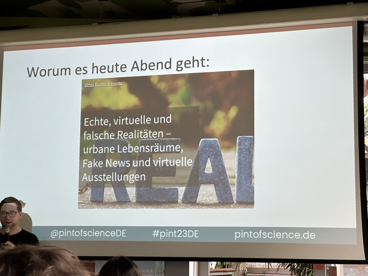 arnecls's tweet photo. @nicolas_woehrl @unidue Ein sehr cooles Event. 
Kann ich nur empfehlen.

Könnte ruhig öfter stattfinden. https://t.co/RSBybVHY35