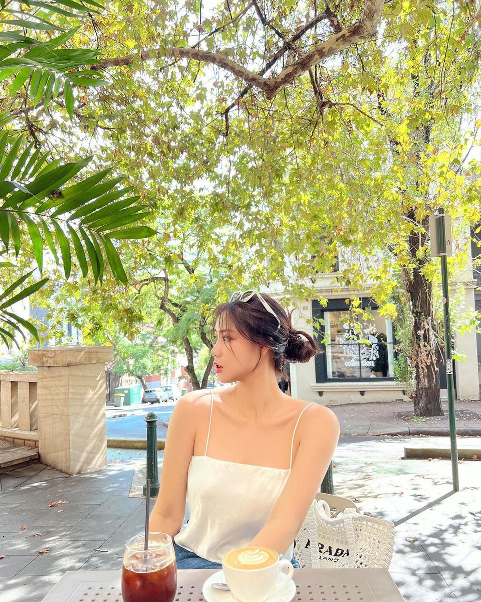 sweextyhxra's tweet image. Hair tied up or hair down?