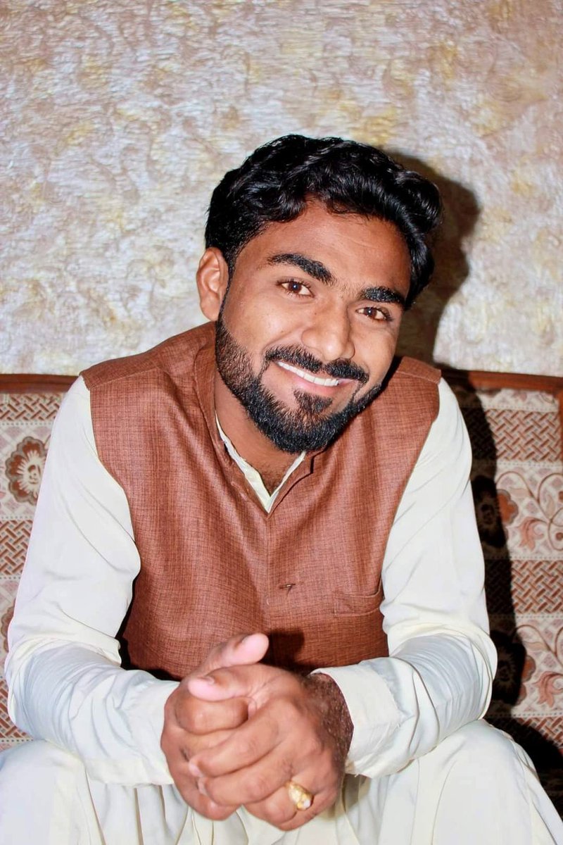 ہنستے رہا کریں * ہم نے کونسا صدیاں گزارنی ہیں یہاں..