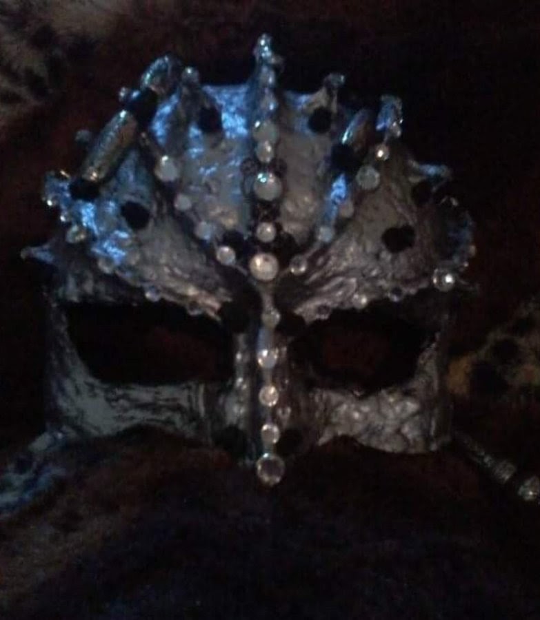 TheLiesThatBind's tweet photo. @geostylegeo We are a NECESSITY!
Believe it or NOT these are PAPER.
www.illuZinzbyZina@Facebook.com is my art site. Check it out &amp; leave me a comment. https://t.co/8PTxc25cSM