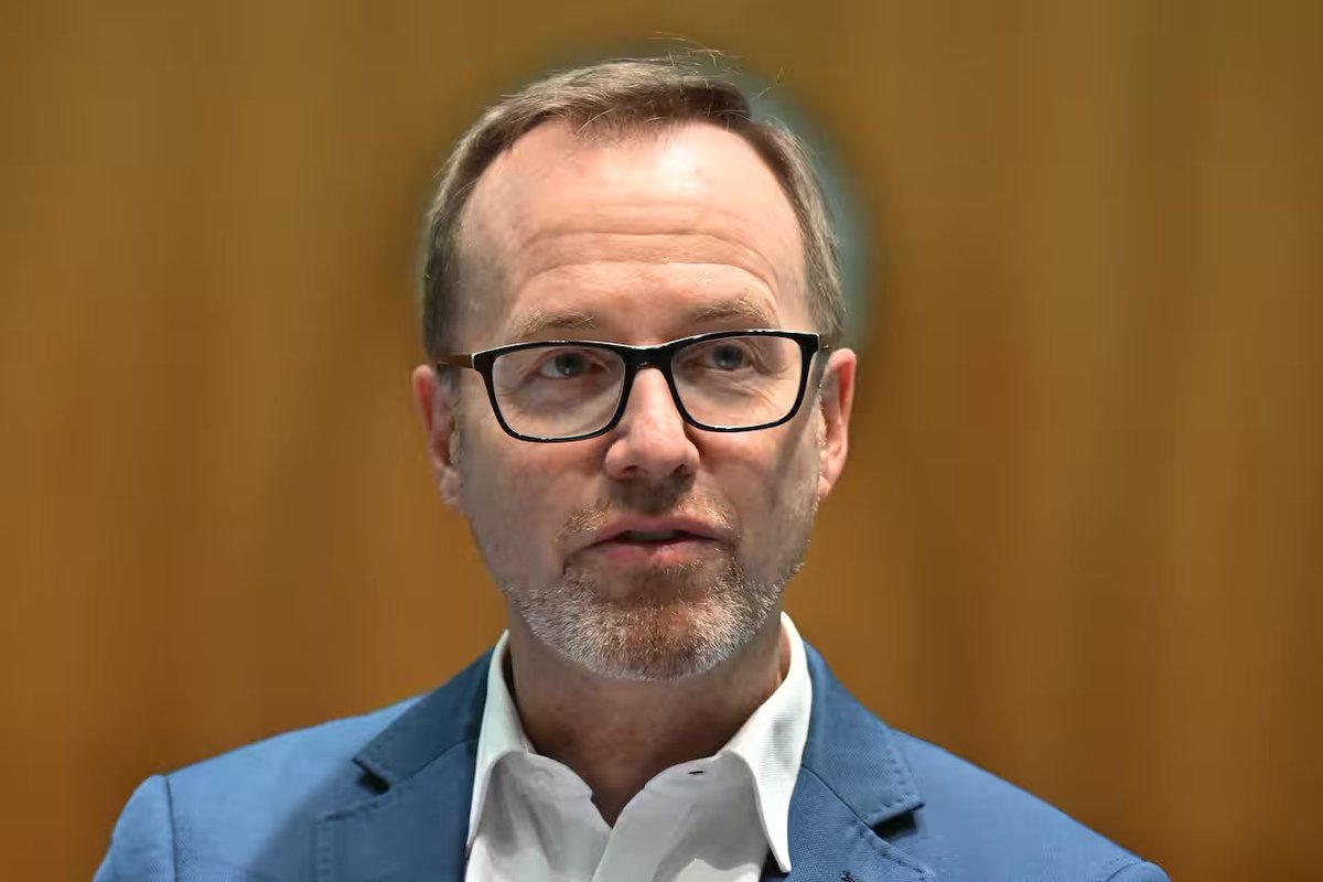 catale7a's tweet photo. “If the BBC documentary can't be shown in India, surely it should be able to be shown here, right in the heart of democracy in Australia”

Issues of degrading human rights situation &amp; lack of press freedom in India needs to be raised by Australia

David Shoebridge
Greens senator https://t.co/Sei1ThXAIv