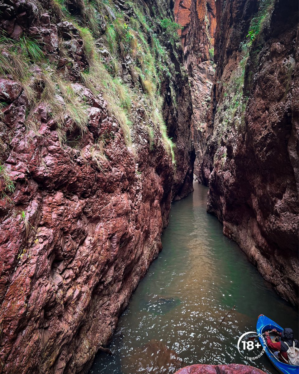 LesibaL's tweet photo. Canoeing in this canyon made me realise just how beautiful and exotic local-is-lekker is &amp; that the beauty of this world is all around us, we just need to open ourselves up to new experiences through exploration.

https://t.co/RnTLfWZiAP

#CoronaSunsets #FollowTheSunsetZA #AD https://t.co/Ae35GzPBrZ