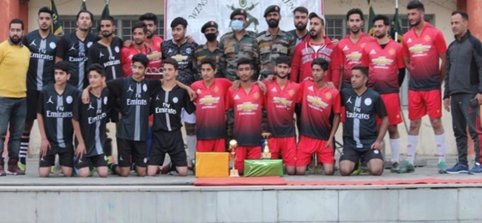 A football match between two village teams organised by Army at Srinagar. No dearth of talent in Kashmiri youth #GlobalKashmir 
#G20Kashmir #Srinagar #Kashmir #JammuKashmir