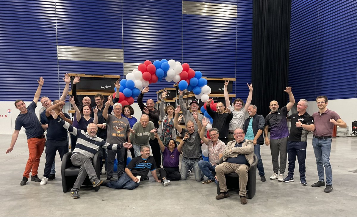 Une partie de l’équipe des bénévoles du billard club Agenais qui a œuvré ce grand week-end de l’ascension pour l’organisation de la coupe de France de billard Blackball 😉