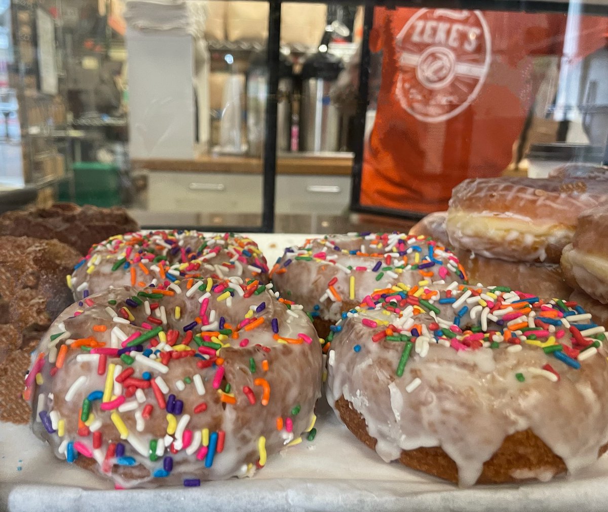 It’s only Monday, but we’re already thinking about @ZekesCoffeeDC's new weekend special. The Woodridge roastery at 2300 Rhode Island Ave. now offers @AstroDoughnuts Friday through Sunday, including glazed, cinnamon & sugar, and rainbow sprinkles. bit.ly/3IyI7o6 @eaterdc