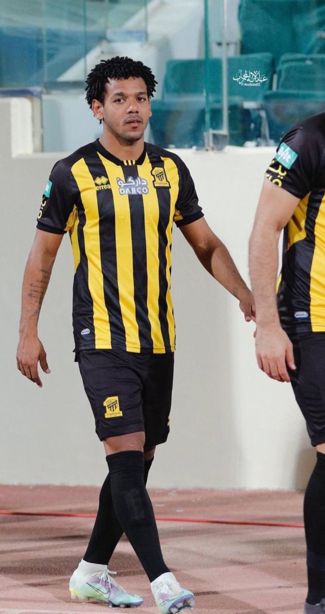 gowher9999's tweet image. ي رب فرحني اليوم 🤲🖤💛