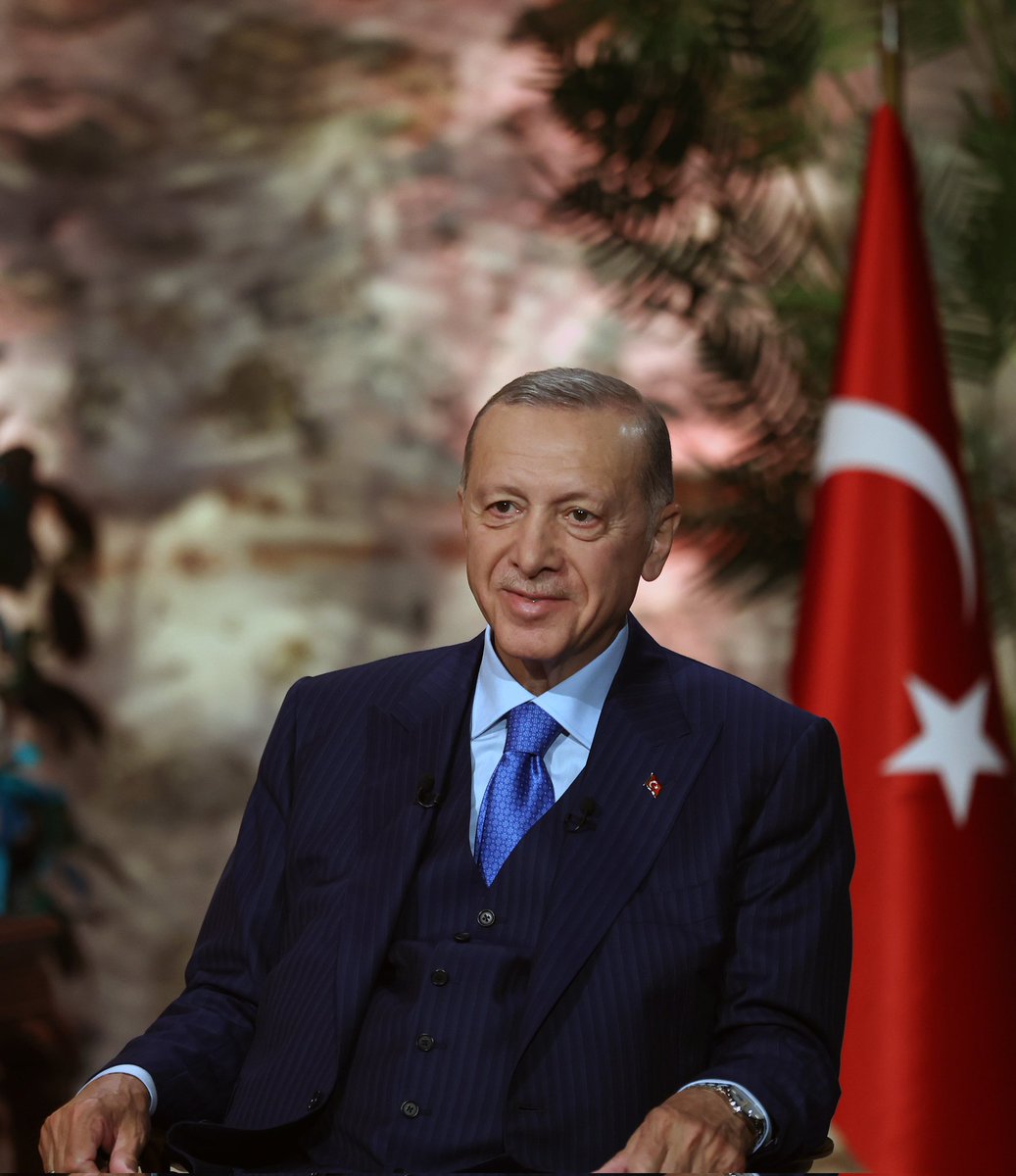 RTElice_'s tweet photo. Yine yeniden biz  K A Z A N A C A Ğ I Z ❤️ https://t.co/OrenrDy8YP