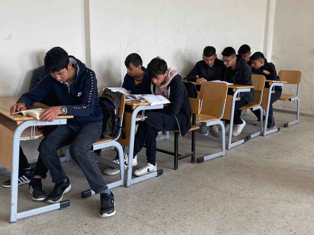 zaramtal's tweet photo. Hedef Projesi kapsamında 1. ders saatinde kitap okuma etkinliğimizi gerçekleştirdik.#sultanşehirokuyor @sivasvaliligi @sivasmem @valisimsek @AslanErguven @zaramem58 @AlaeddinCkmkts @Sivas_HEDEF https://t.co/XAbse2l0FR
