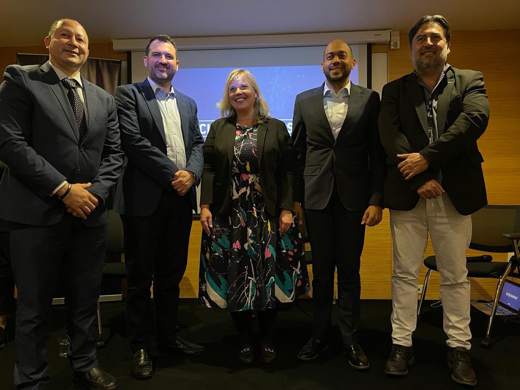 #Cooperation, a principle for #cybersecurity. 

Last week in #Quito, on behalf of the #EU <a href="/Cyber4Dev/">Cyber4Dev</a> 🇪🇺, coordinated by #CEDIA, we shared with directors of #Ecuadorian Universities