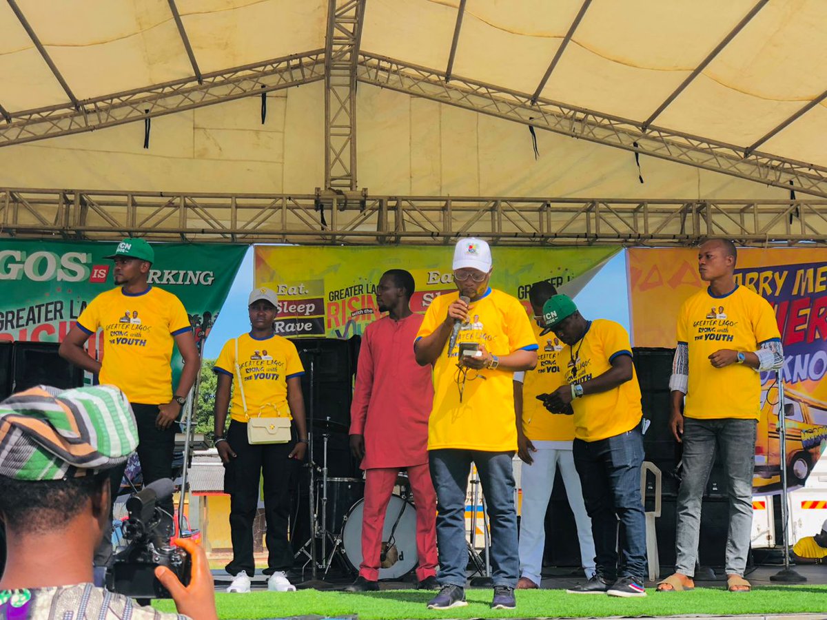 AshadeJanitor's tweet photo. On May 21, 2023, as a representative of the Badagry Division Youth, I had the privilege to present a position paper to the Governor during the Youth Carnival Program. This event was part of the series of programs organized in anticipation of the Governor's swearing-in. https://t.co/0xw29Lmcud